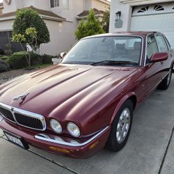2000 Jaguar XJ8