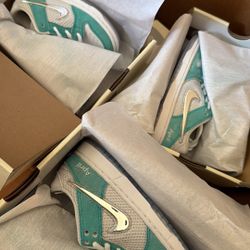 April SB Nike Dunk Low Sizes Available 9c, 11.5c, 12c, 13c, 13.5c