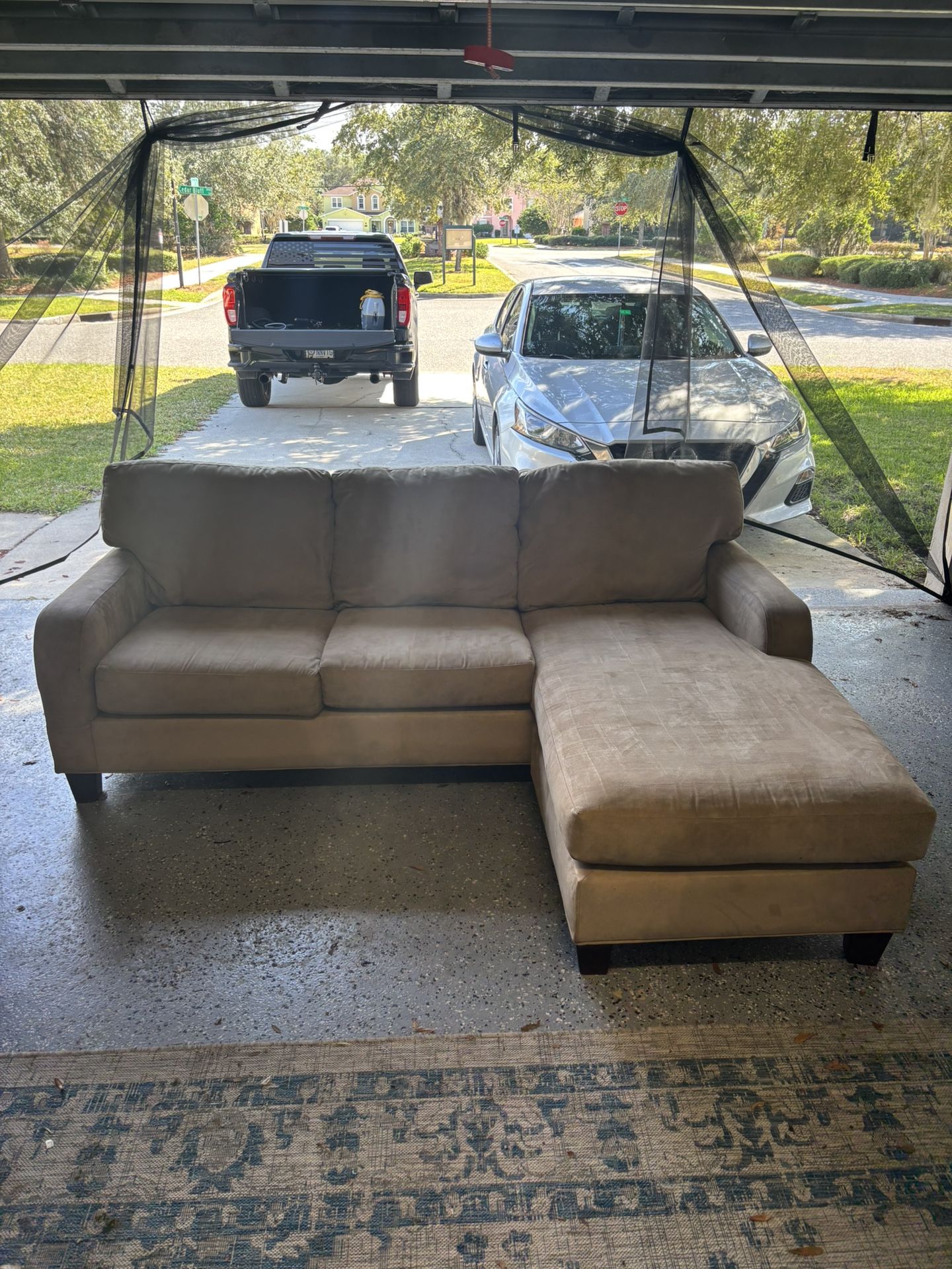 Couch With Pull Out Bed