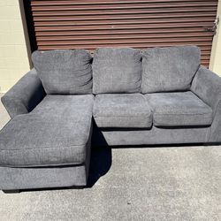 Gray Sectional With REVERSIBLE CHAISE