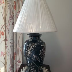 Black and White Floral Ceramic Table Lamp