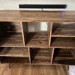 Console/BookShelf