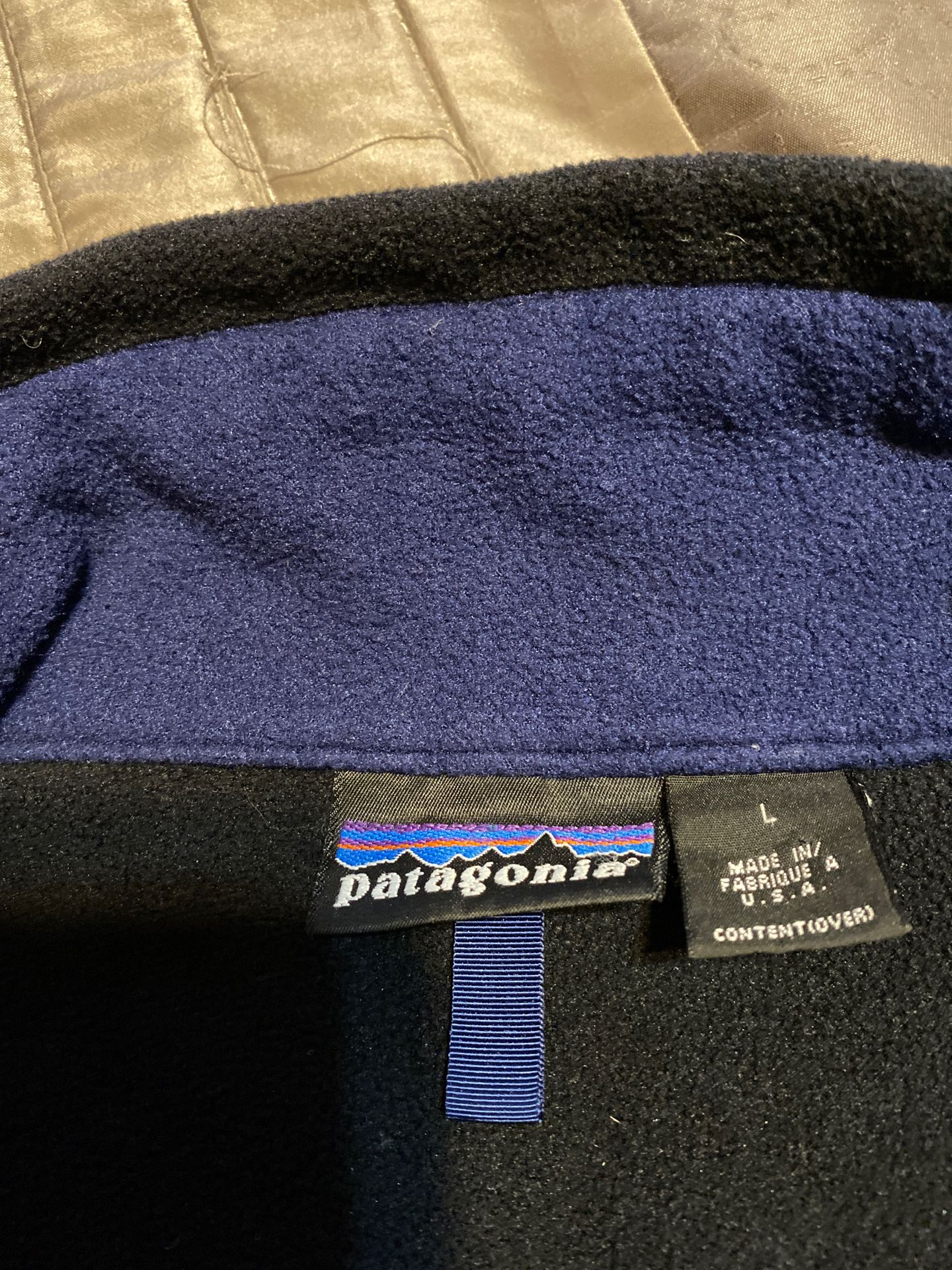 Women jacket Patagonia size L(two jackets)