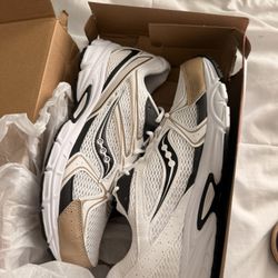 Saucony 