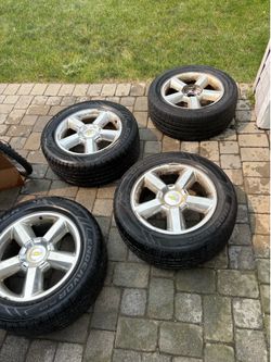 20 ich Chevy Tahoe / suburban NEED GONE