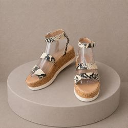 Steve Madden Jewell Low Wedge Sandals Leather Snake Print Buckle Size 8M