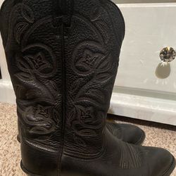 Women’s Ariat Western Boots (Size 7B)