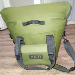 Yeti M15 Hopper Soft Cooler 
