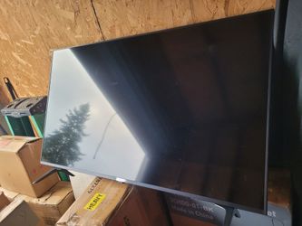 LG 43"Smart 4K UHD TV