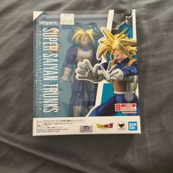 Super Saiyan Trunks Armored Sh Figuarts