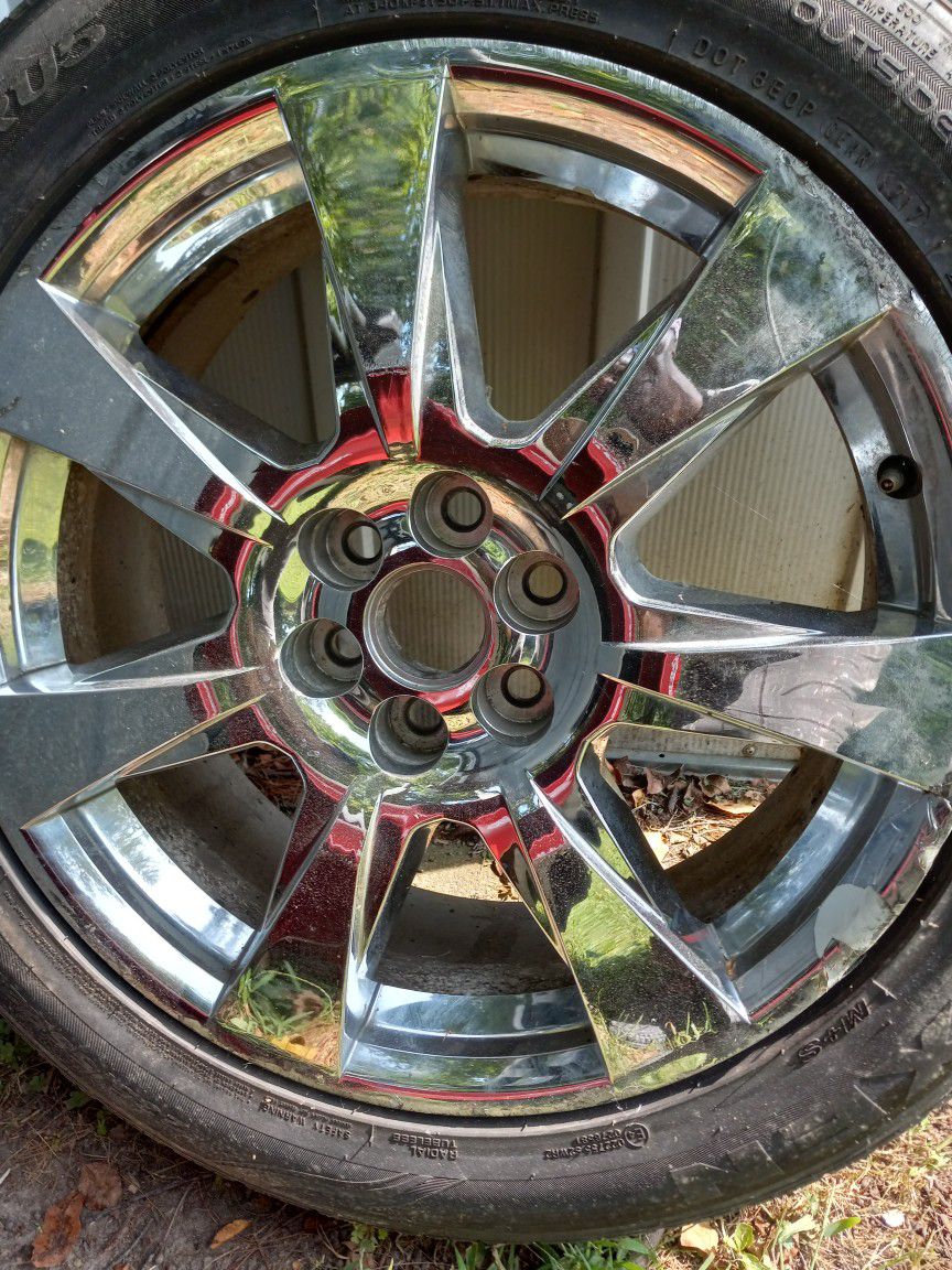 Rim and Tire for SRXCadillac SUV