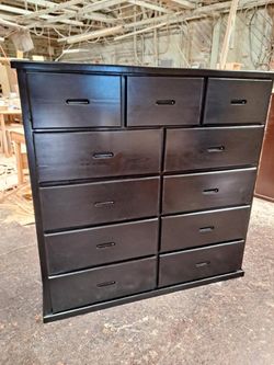 Dresser 11 Drawers 💯Solid Wood