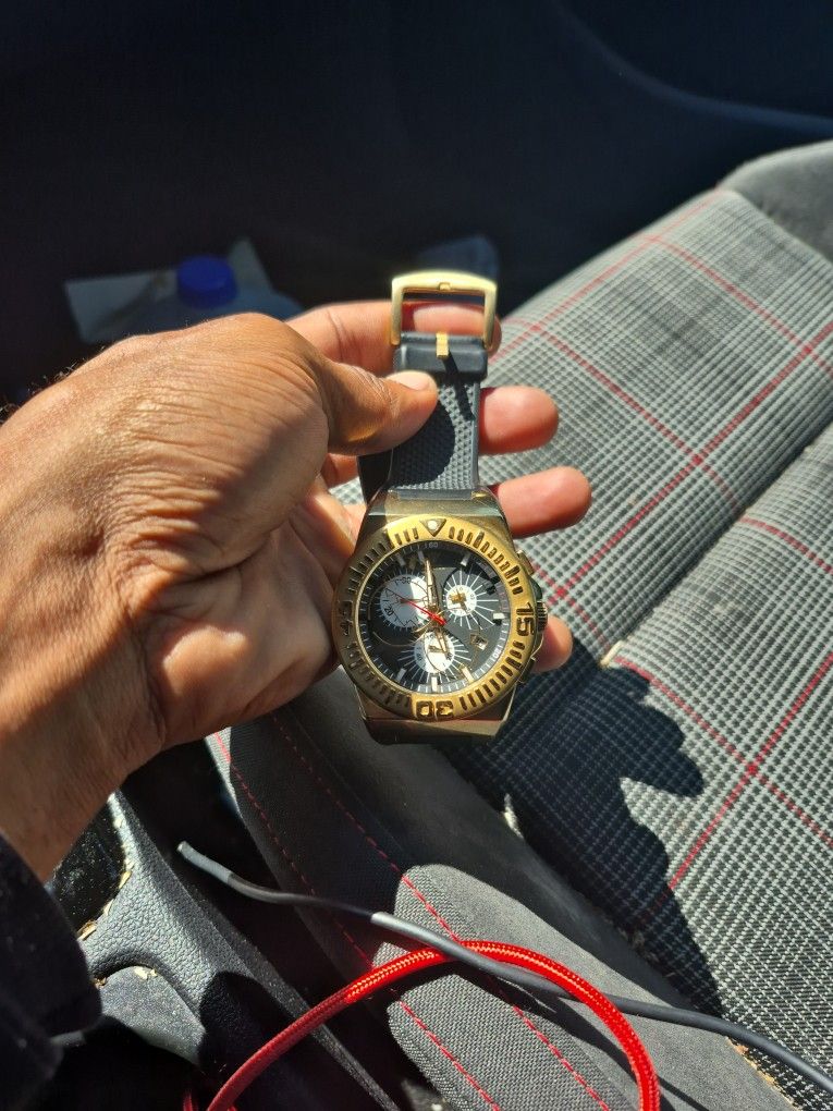 Gold Aqua Master Men's Watch Need Gone Today 