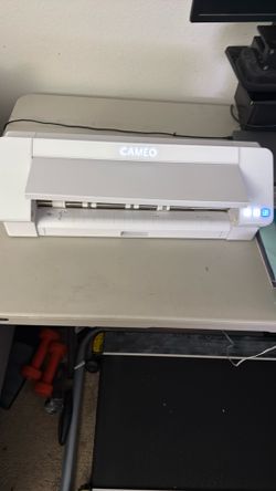 Silhouette cameo 4