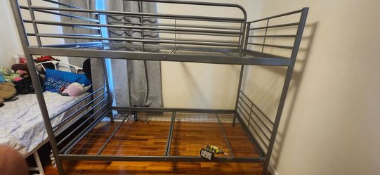 twin bunk beds