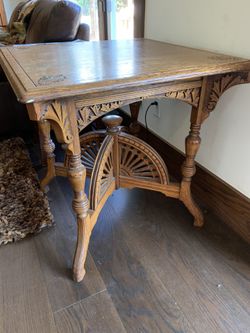 Antique lamp table. Parlor table. Tiger oak. Beautifully carved. One of a kind rare find.