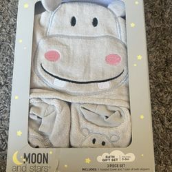 Baby bath towel and slippers