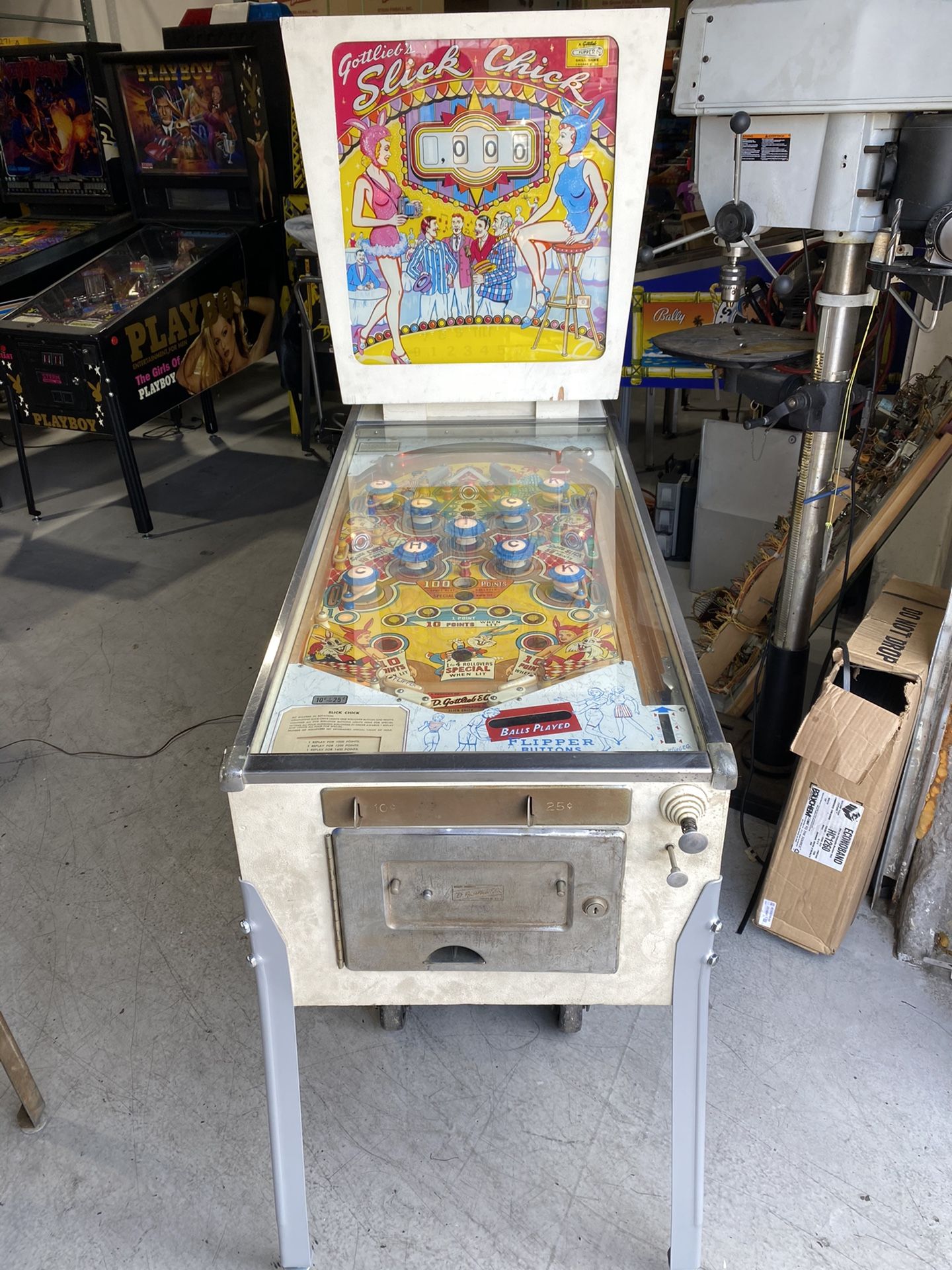 Slick Chick Pinball by Gottlieb
