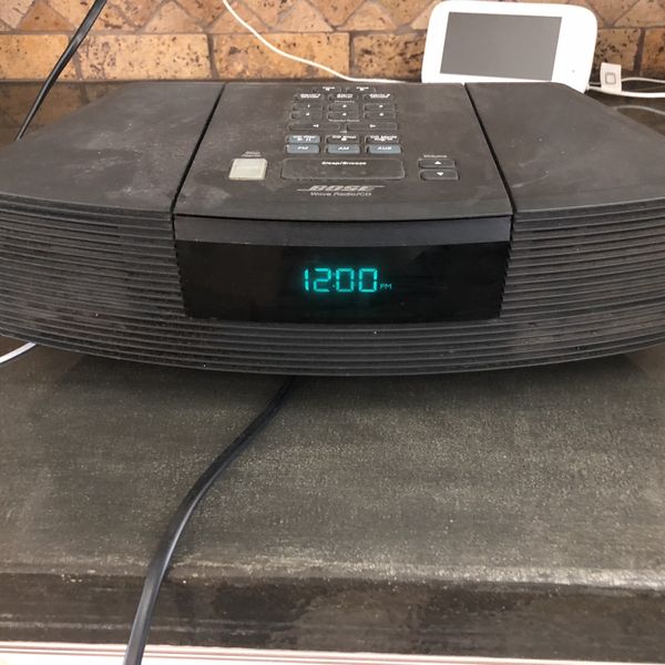 Bose Wave Radio/CD Alarm Clock for Sale in Ontario, CA OfferUp