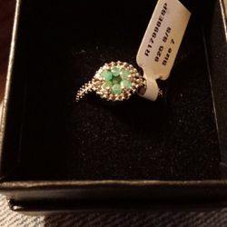 Emerald Ring With Accent Stones Size 7 $75 Obo