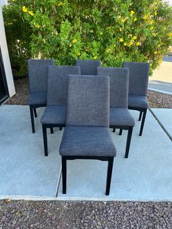 Set of 6 upholstered dining chairs ( can deliver for $10 )