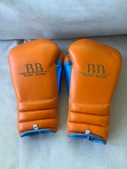 Professional leather Bryant Boxing gloves