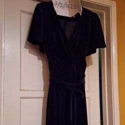 Ivy City Co. Black Velvet Dress