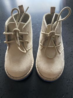 Gymboree hush puppy style shoes size 5