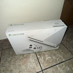 Xbox one s 500 gig