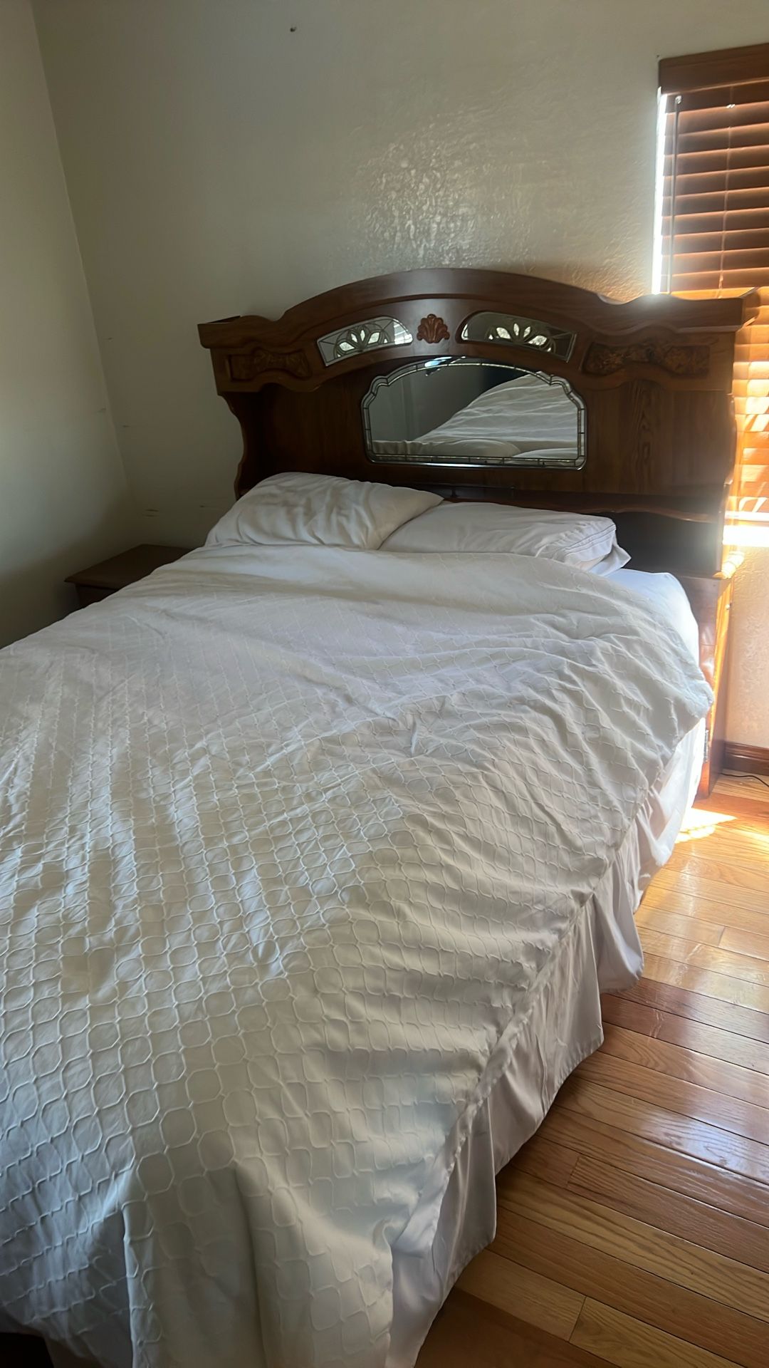Queen Bedroom Set