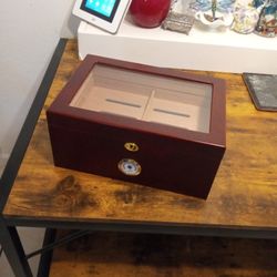 Locking Tobacco Or Marijuana Humidifier Box