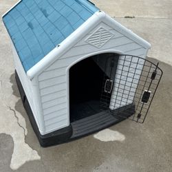 SMALL  Dog House