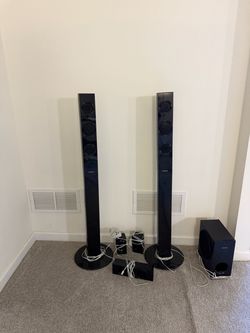 Panasonic Home Theater 5.1 Channel with Bluray player