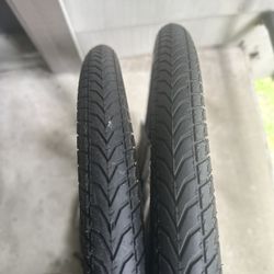Tires Bicicleta 24 X 1,95 $15 Each 