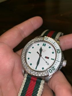 Gucci sport cheap watch 126.2