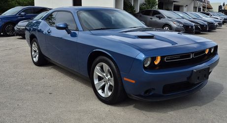 2021 Dodge Challenger SXT