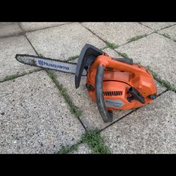 Husqvarna Chainsaw 