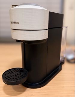 Nespresso Vertuo Next by Breville – Light Gray Coffee & Espresso Machine