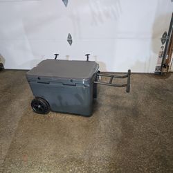 Yeti  Tundra  Haul  Cooler