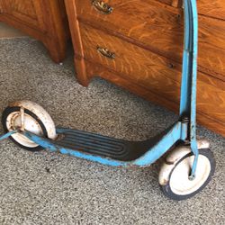 Vintage Scooter 