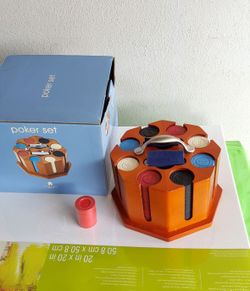 Poker set wood carry and 2 deck of cards