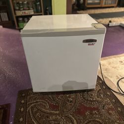 Mini Refrigerator 