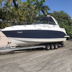 2009 Rinker 300 Cruiser