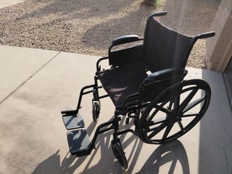 Standard Folding Wheelchair with Footrests