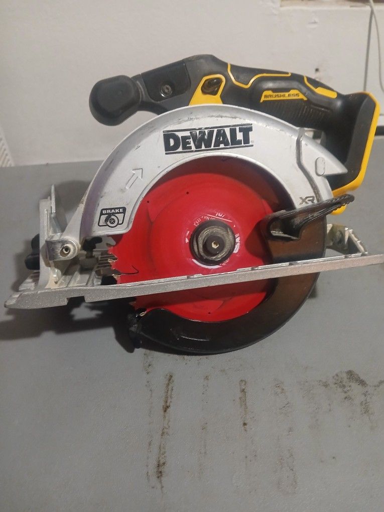 Dewalt Circular Saw