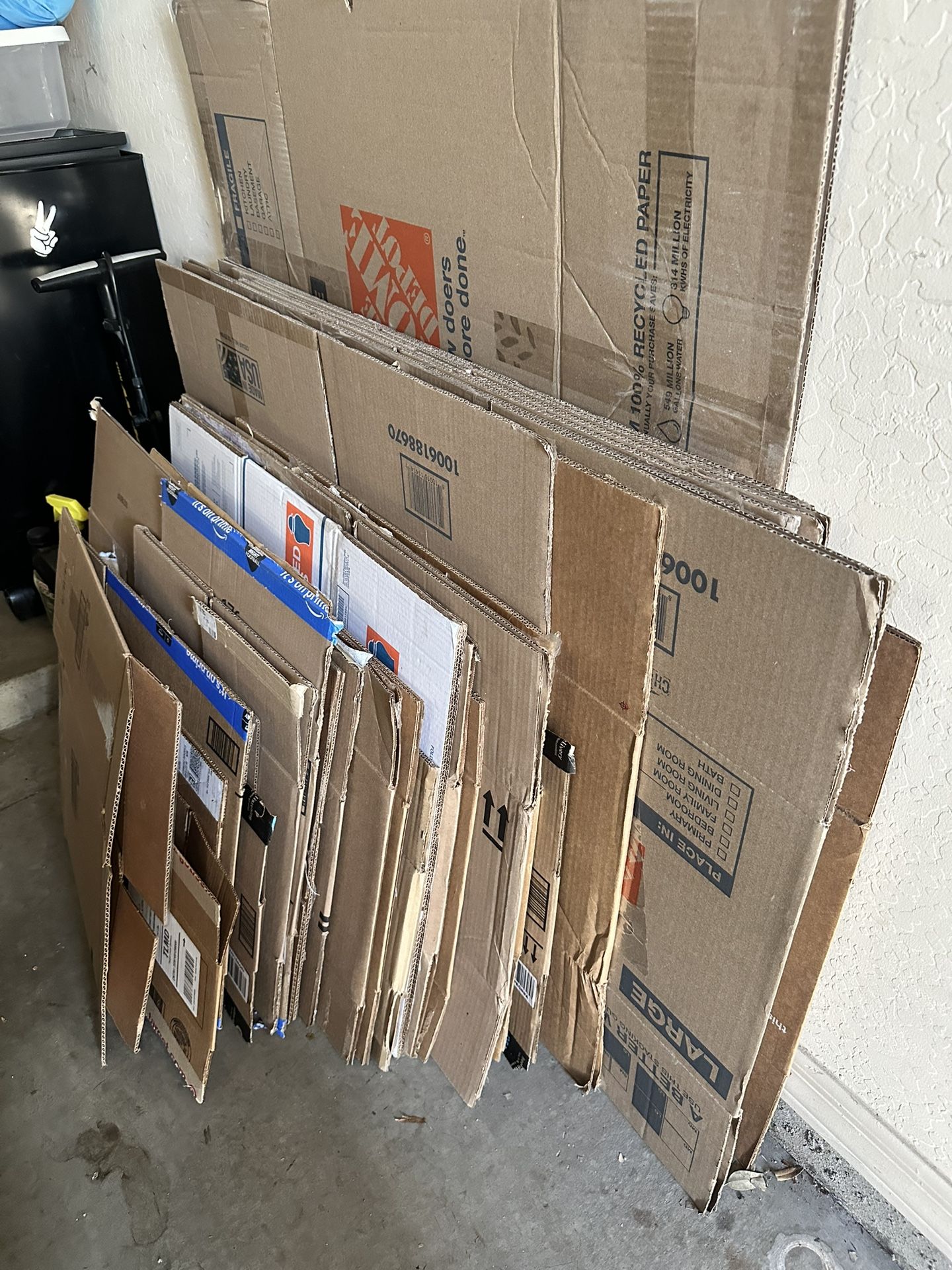 Over 35 MOVING BOXES And Large Box Of Paper/bubble Wrap