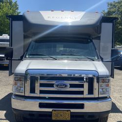 2011 Triple E Regency Grand Touring GT29T