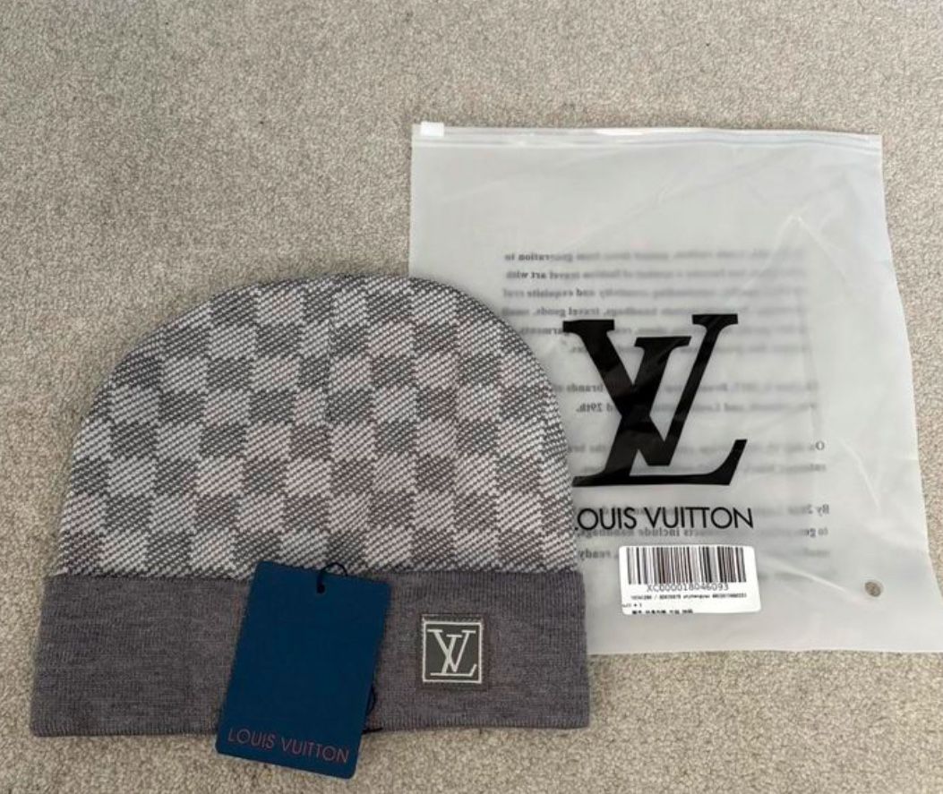 Lv Beanie