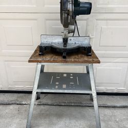Black & Decker 1710 10 Inch Corded Miter Saw + Table 