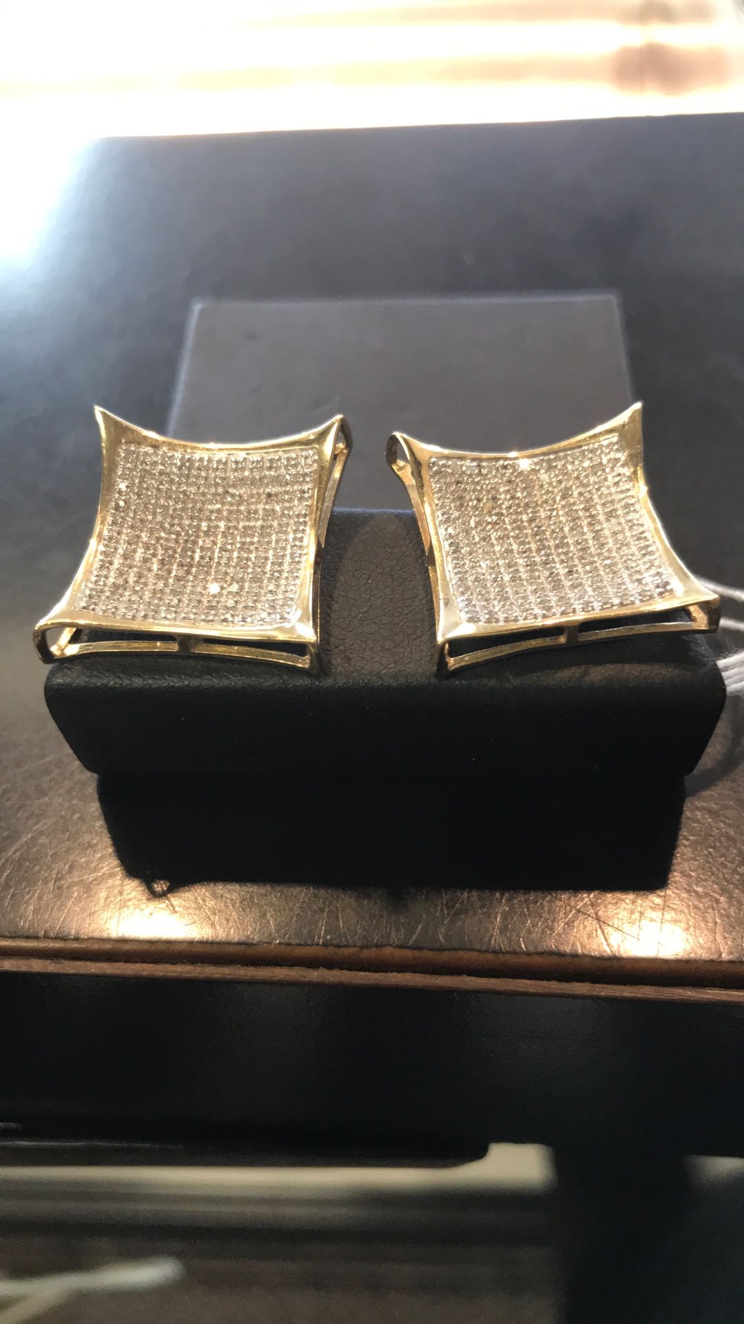 Men’s Gold Diamond Earrings